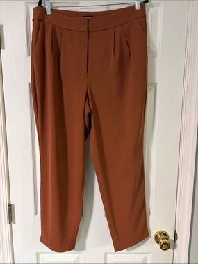 Express Women's Cropped Pleated Pants in Rust Brown